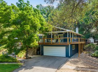 890 Warren Way, Auburn, CA 95603