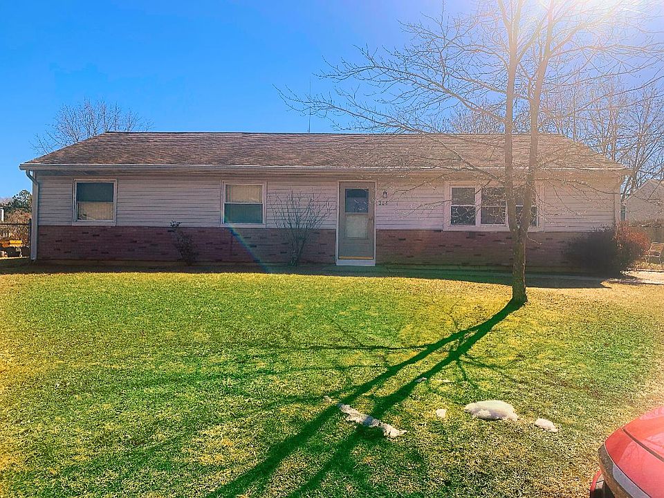 1st image of 206 Coville Dr