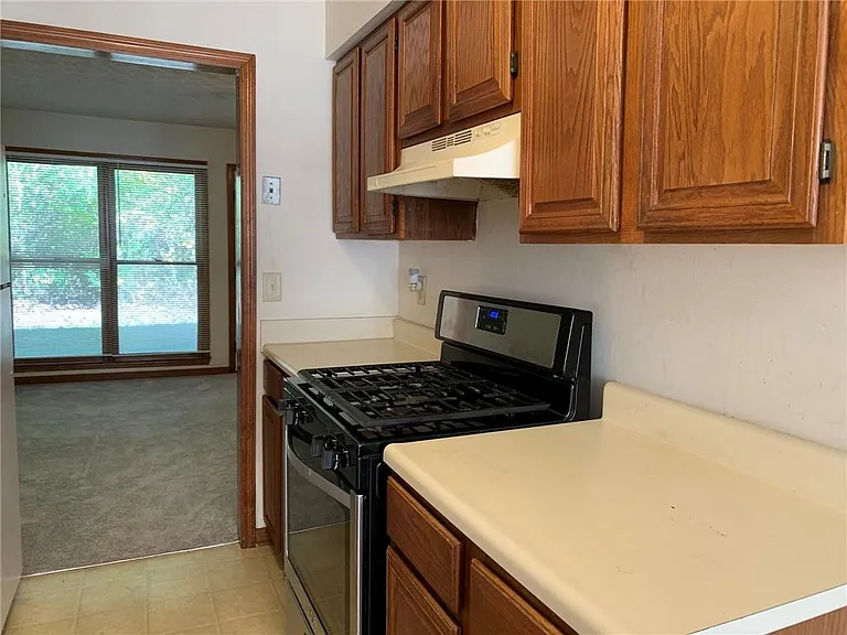 1103 Booth Ct SW — Photo 16