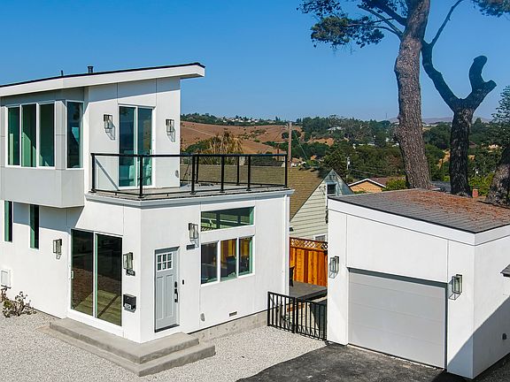 2nd image of 4829 Proctor Rd