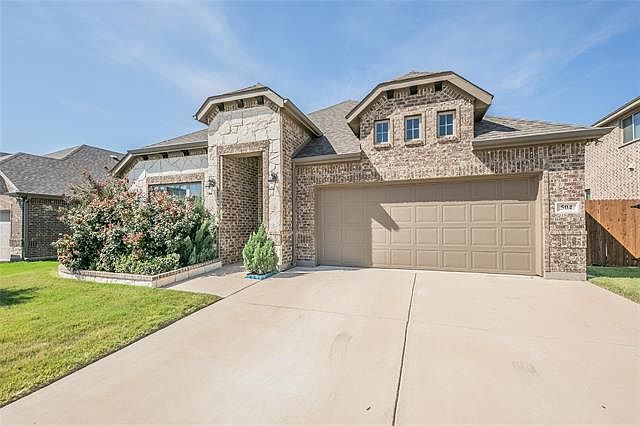 1st image of 504 Panchasarp Dr