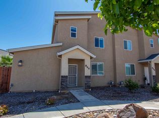 866 Congaree Ln, Redding, CA 96001