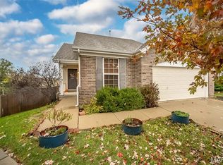 40 Chesterfield Ct, Wentzville, MO 63385