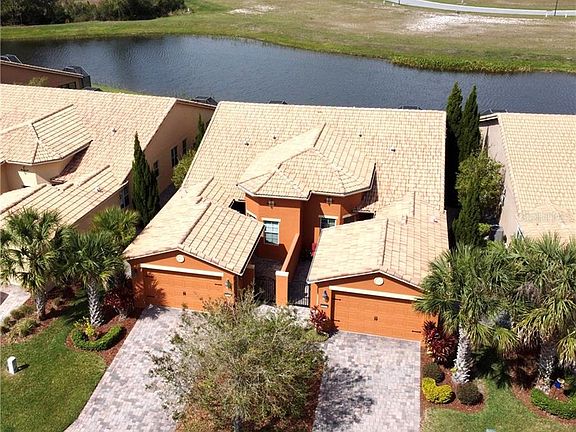 3rd image of 2777 Palm Tree Dr