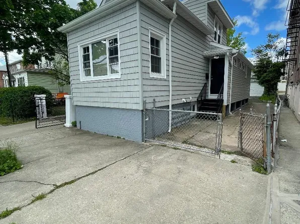 839 Clarence Avenue, Bronx, NY 10465