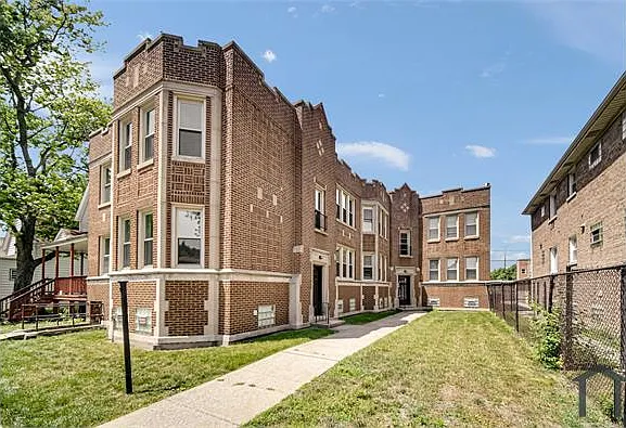 8524 S Oglesby Ave #1 — Photo 10