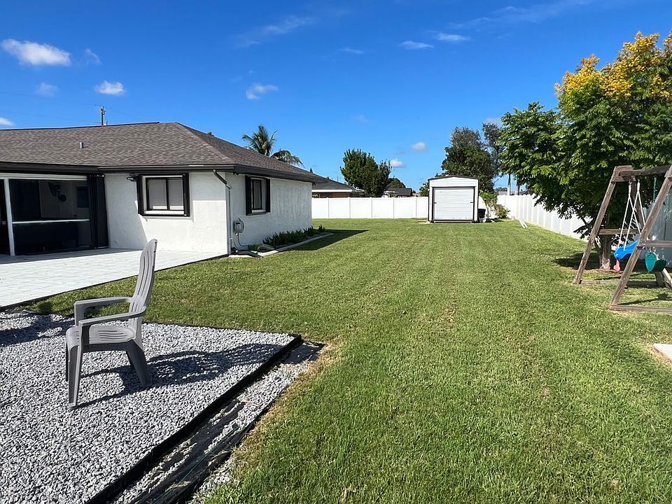 2nd image of 1455 SE 14th Ter