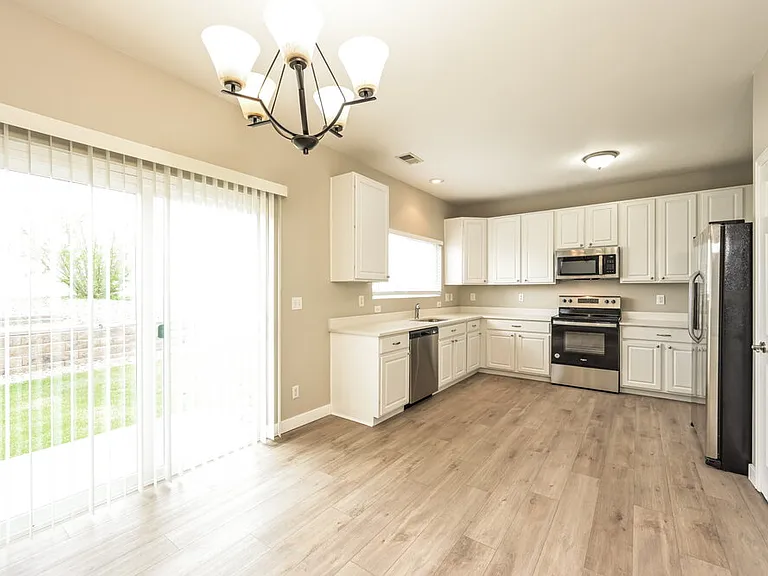 24762 E Wyoming Cir — Photo 8