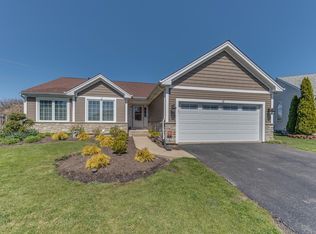 7 Muirfield Ct, Lake In The Hills, IL 60156