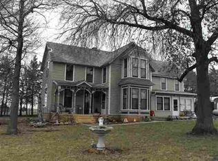 15936 S Crawford Rd, Burlingame, KS 66413