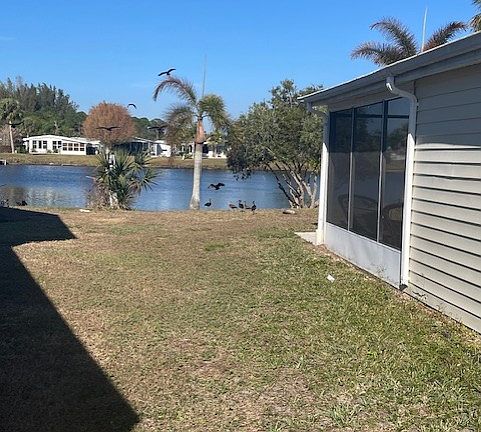 3rd image of 221 S Sandpiper Rd