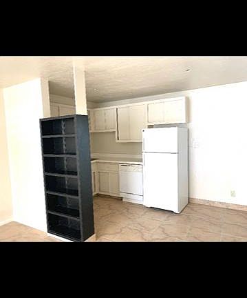 2nd image of 191 Village Ct APT 6