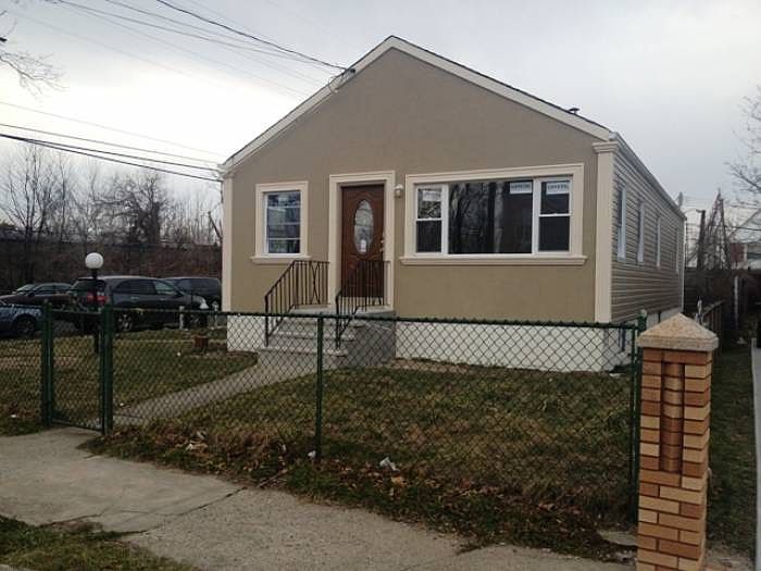 1st image of 18727 120th Ave