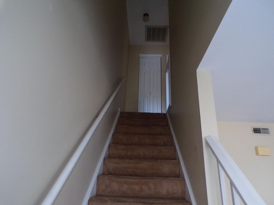 1st image of 108 Heather Way APT D