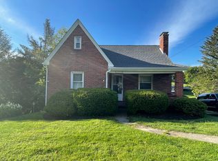 1002 Gringo Rd, Aliquippa, PA 15001