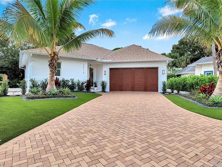 2515 Royal Palm Ct — Photo 29
