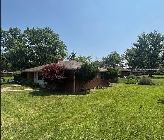 2nd image of 69 Sunnyside Ln