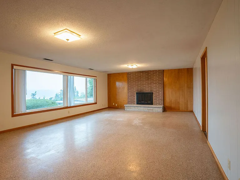 610 N Aurora Ave — Photo 8