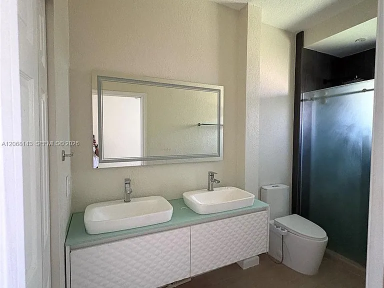 5725 Tuscany Way — Photo 27