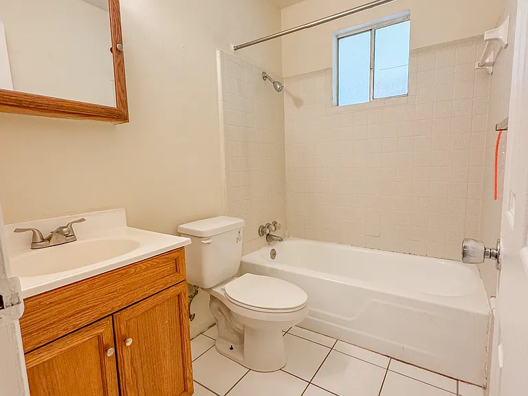 2109 Melanie Dr — Photo 8