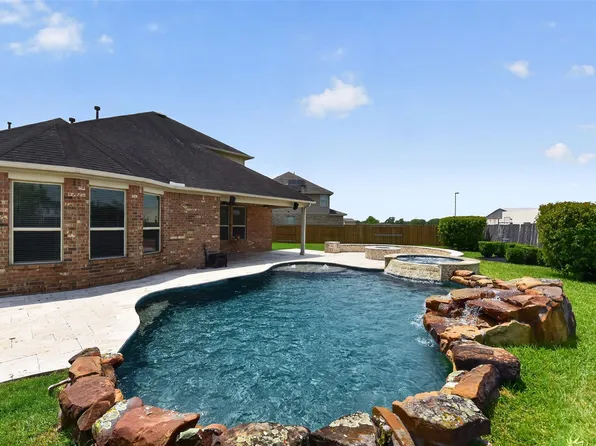 1303 Ownby Ct, Pearland, TX 77581
