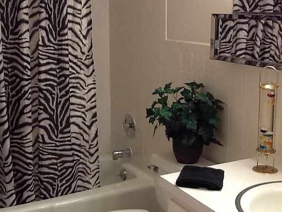 4th image of 2211 Tower Blvd APT 802