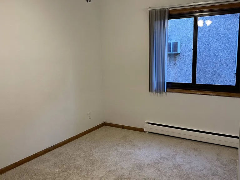 2700 Humboldt Ave S — Photo 11