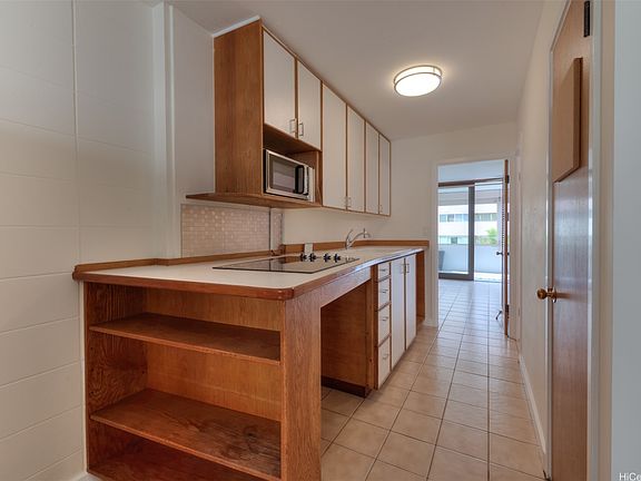 5th image of 1720 Ala Moana Blvd APT 706A