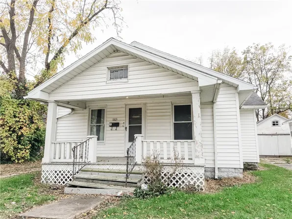1105 W Main St, Robinson, IL 62454