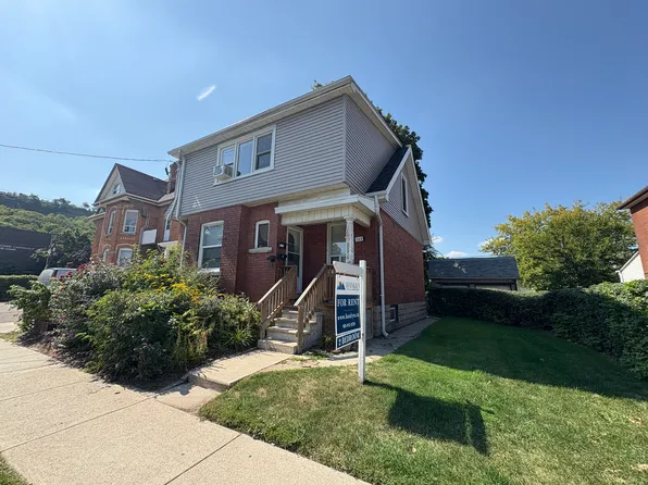 377 Cumberland Ave, Hamilton, ON L8M 2A5