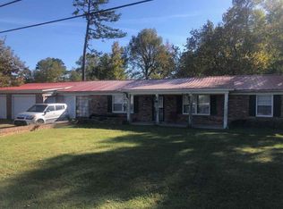 825 Woodland Dr, Henderson, TN 38340