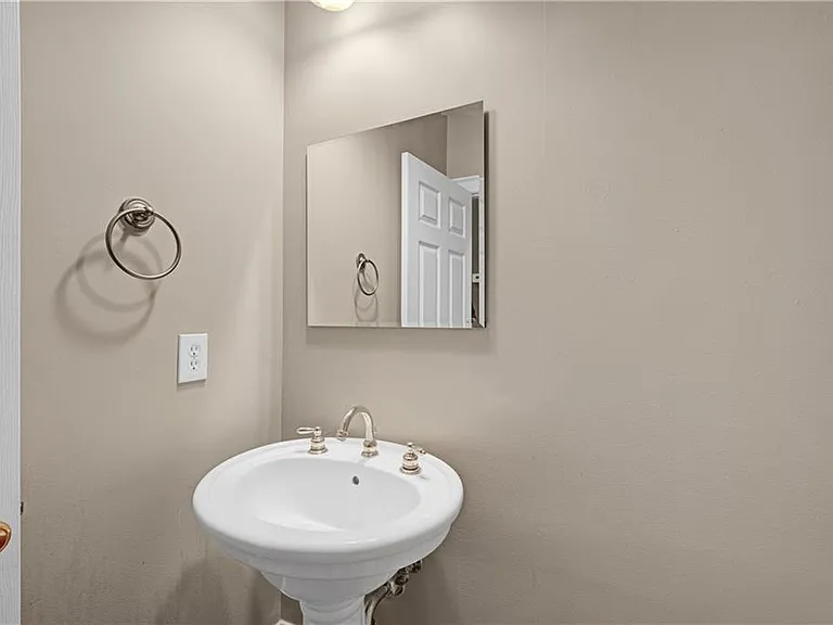 1566 Greyson Rdg — Photo 20