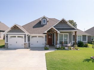 2504 Mimosa St, Van Buren, AR 72956