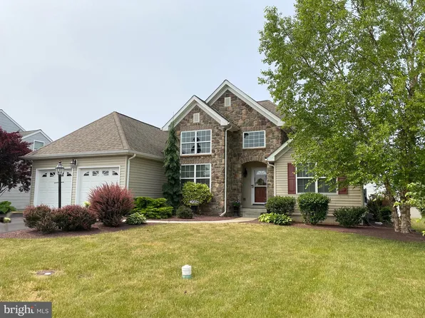 27 Pembrooke Ln #L-0089, Annville, PA 17003