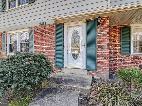 4th image of 741 Tiffany Dr