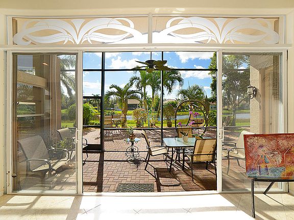 PATIO & LAKE