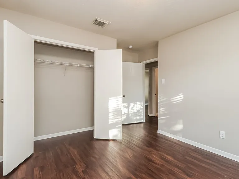 16207 Imperial Forest Ln — Photo 13
