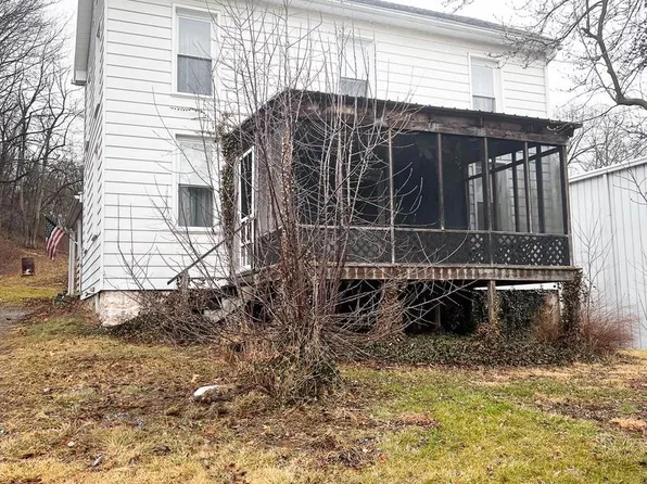 76 Indian Ln, Yeagertown, PA 17099