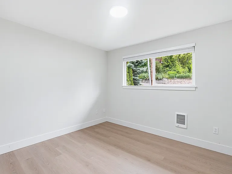 5735 SW 53rd Ave — Photo 11