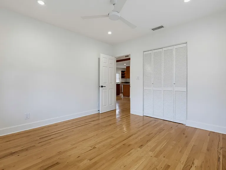 4356 Louisiana St — Photo 14