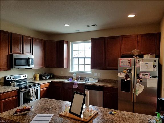 2nd image of 260 Harmony Dr