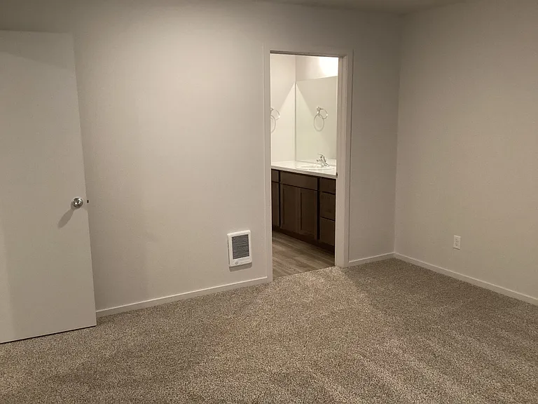 133 S Panda Ct — Photo 6