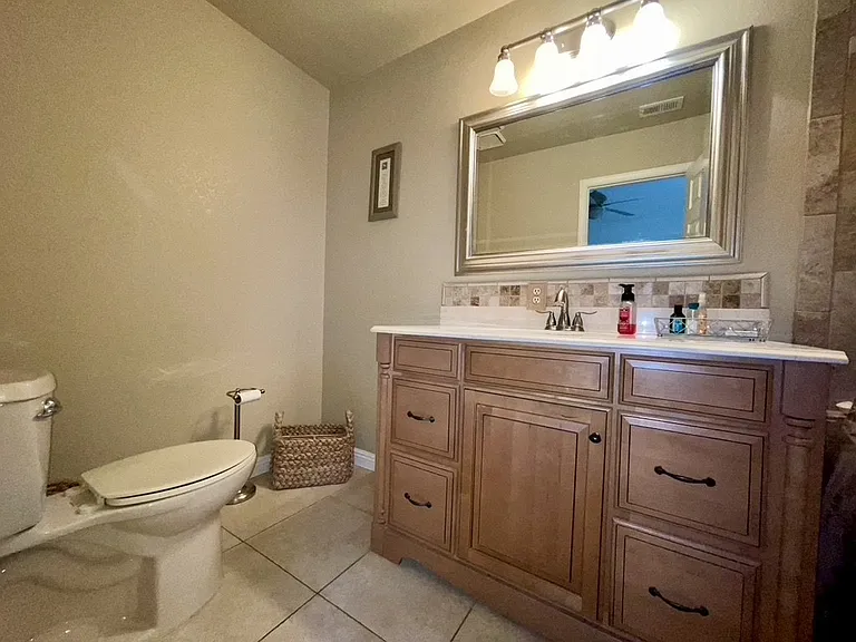 3375 Sharon Ln — Photo 12