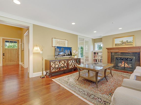 5th image of 1805 Amberley Ct