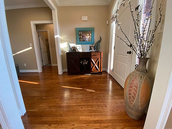 4th image of 5327 Whispering Pines Dr