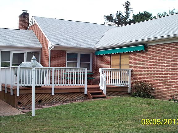 3rd image of 31 Lake Dr