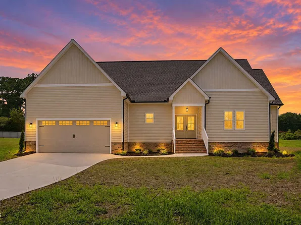 35 Cotton Dr, Louisburg, NC 27549
