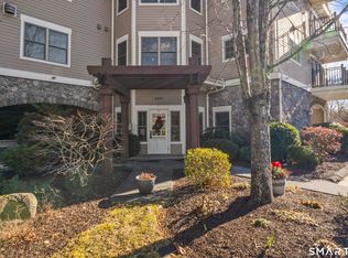 Courtyard At Heritage Green, Southbury, CT 06488