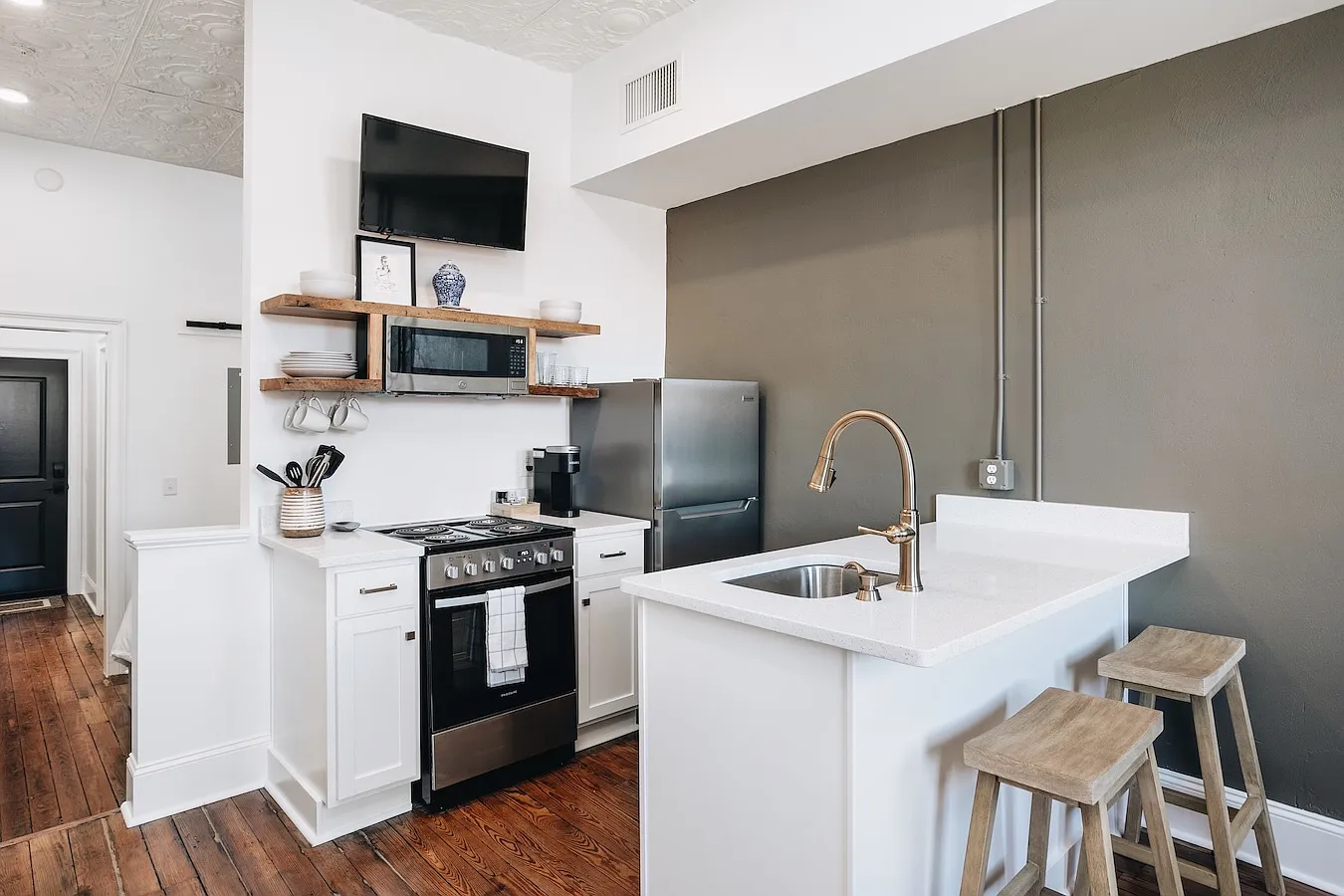 Studio, $1,400 — Photo 4