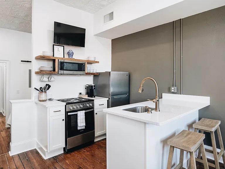 206 Tarboro St W #203 — Photo 4